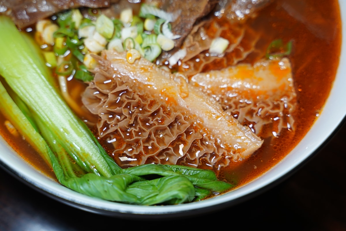 【天母牛肉麵推薦】天母棒球場美食餐廳好選擇 紅燒蕃茄牛肉麵美味必點 Table 27