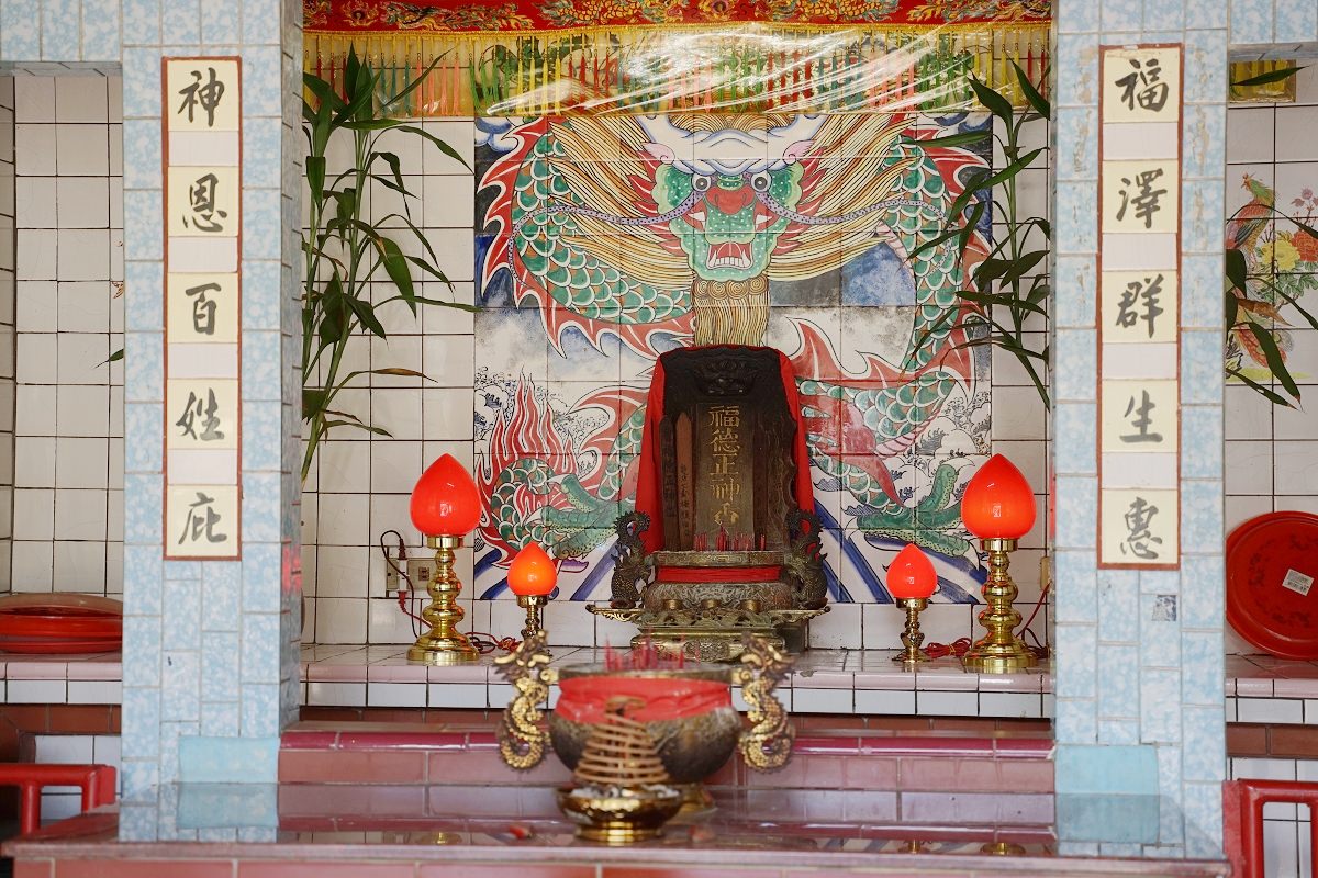 【苗栗獅潭伯公廟】百年楓樹「楓樹伯公」 軍靴皮革場所「豬皮伯公」 苗栗獅潭必訪景點 - 第6張圖 【苗栗獅潭伯公廟】百年楓樹「楓樹伯公」 軍靴皮革場所「豬皮伯公」 苗栗獅潭必訪景點