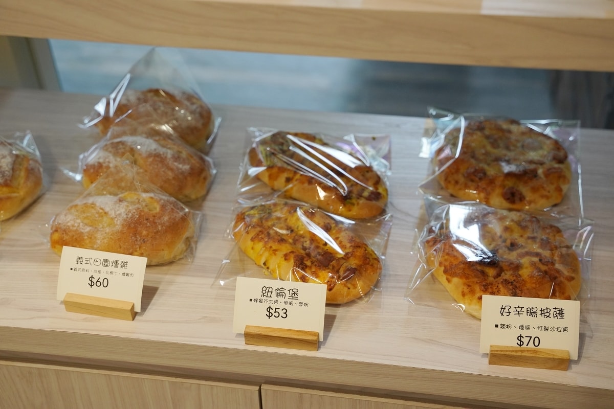 【中壢麵包店推薦】育英路上手作質感烘焙坊 超人氣秒殺明太子法國麵包必吃 食在好胖烘焙坊