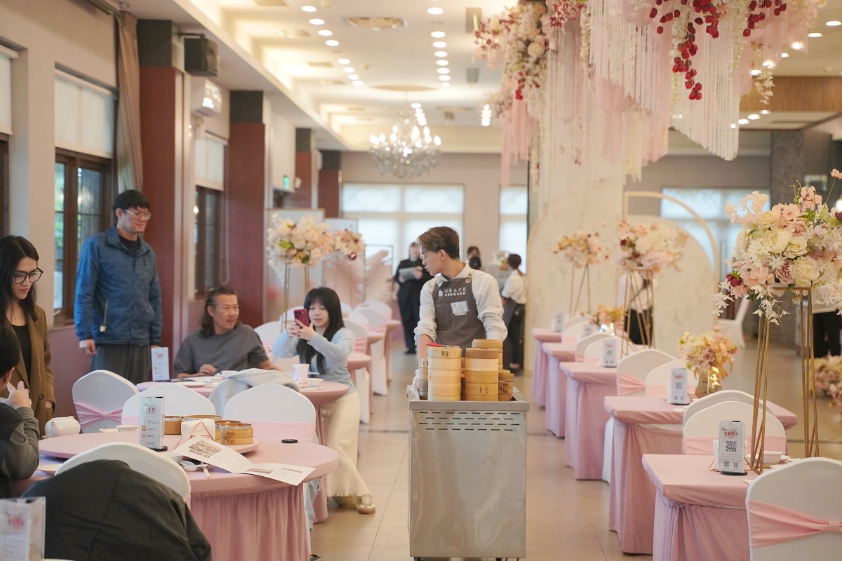 【青青格麗絲莊園港點百匯】蘆竹南崁吃到飽推薦 港點控必訪超過40道港式料理 每日限定火焰秀