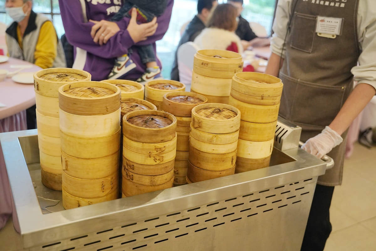 【青青格麗絲莊園港點百匯】蘆竹南崁吃到飽推薦 港點控必訪超過40道港式料理 每日限定火焰秀