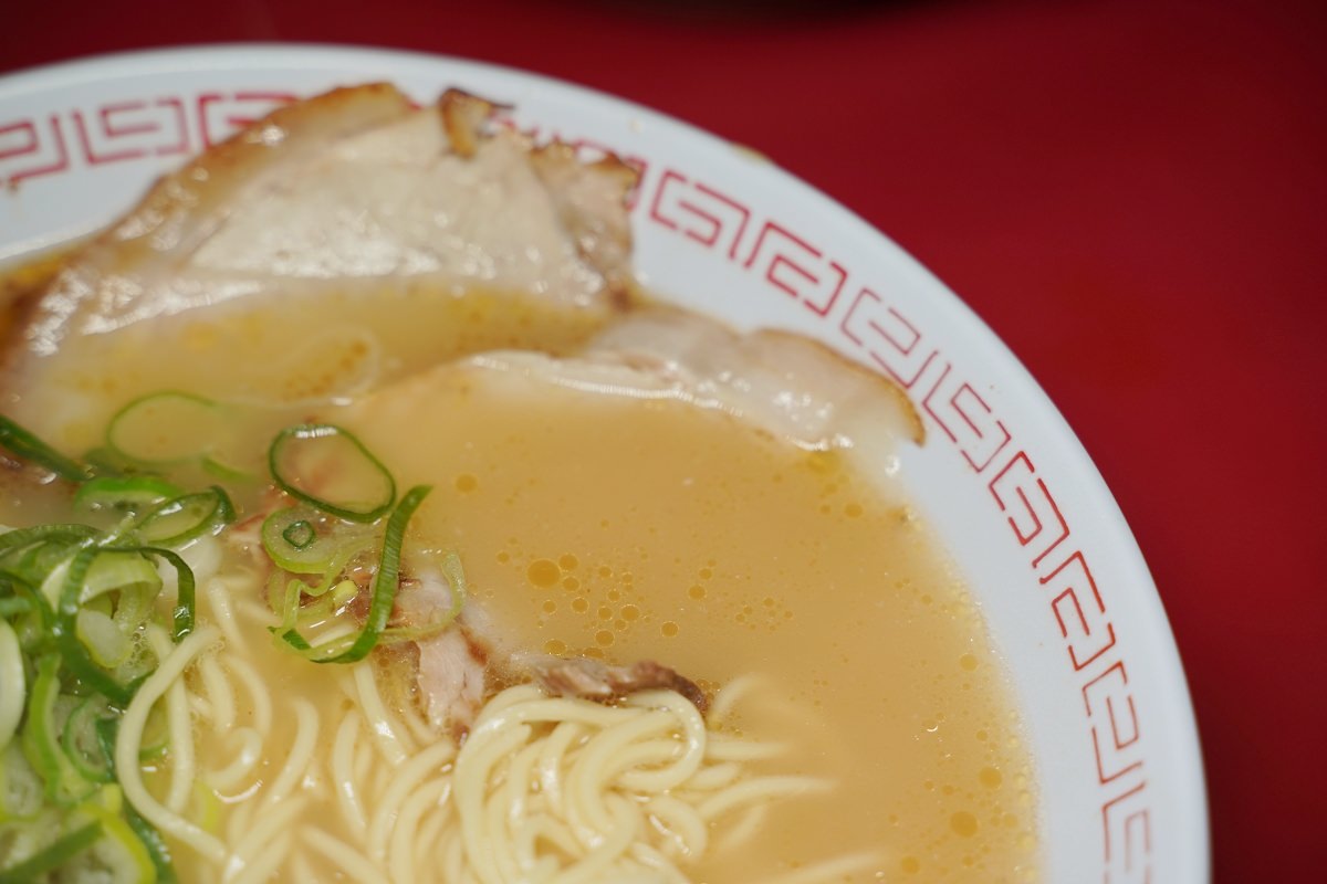 【大阪拉麵推薦】大阪在地拉麵老店創立於1982年 大阪限定美味唯一立食分店 金龍拉麵御堂筋店
