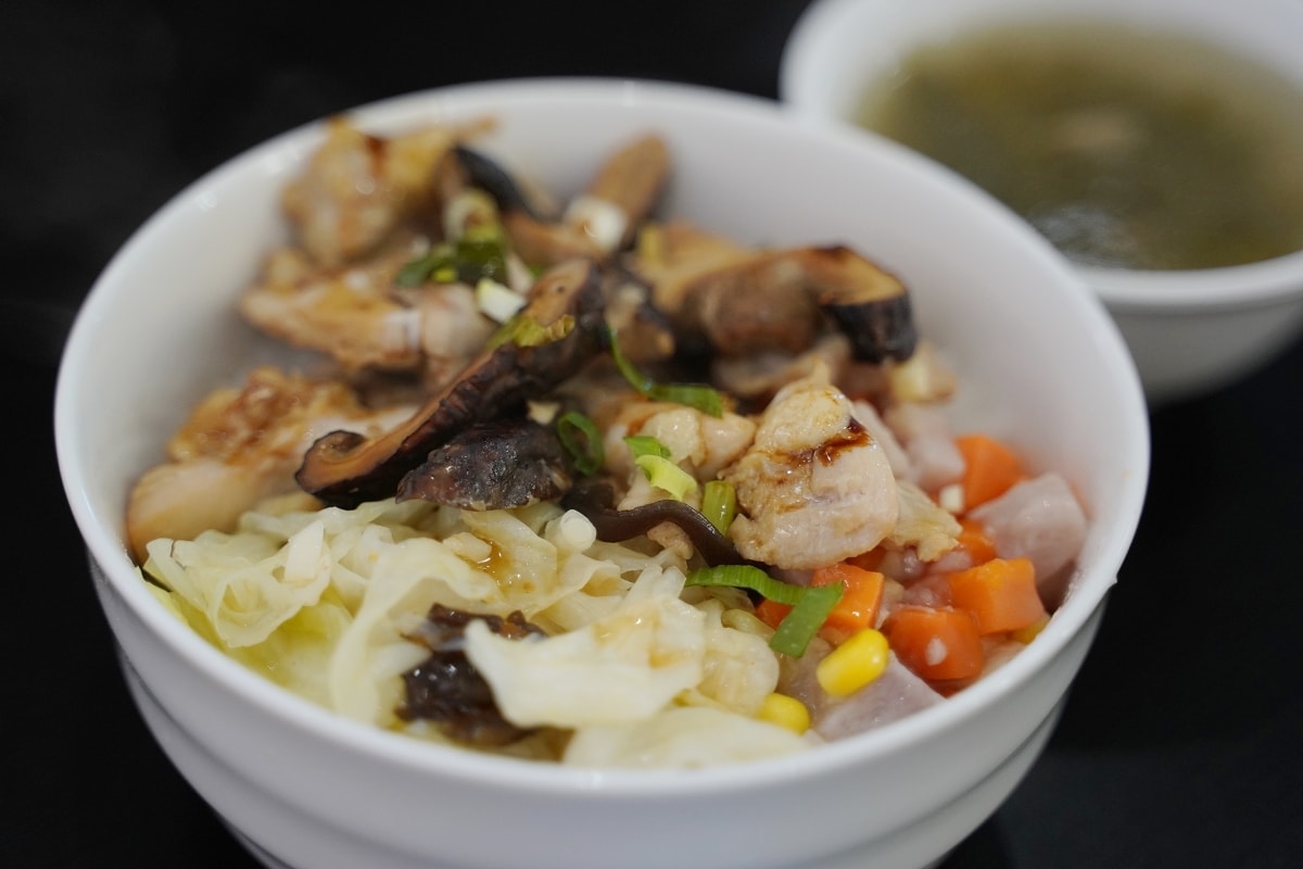 【公館燒臘飯推薦】香港人經營自製正宗叉燒/油雞/燒鴨/脆皮燒肉/臘腸 皇牌正港味餐廳公館店