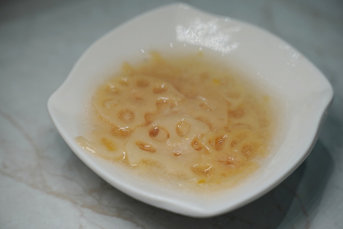 【西門町酸菜魚推薦】爆紅的年輕時尚酸菜魚 品狂一鍋精品藍世界美學一生 狂一鍋酸菜魚西門店