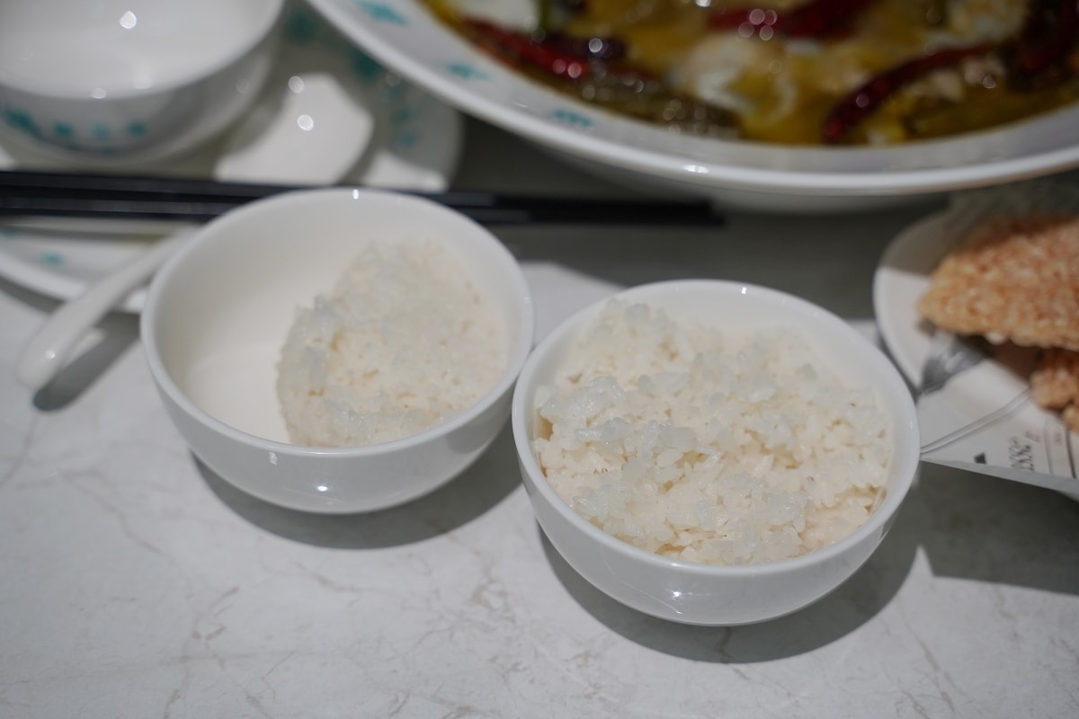 【西門町酸菜魚推薦】爆紅的年輕時尚酸菜魚 品狂一鍋精品藍世界美學一生 狂一鍋酸菜魚西門店