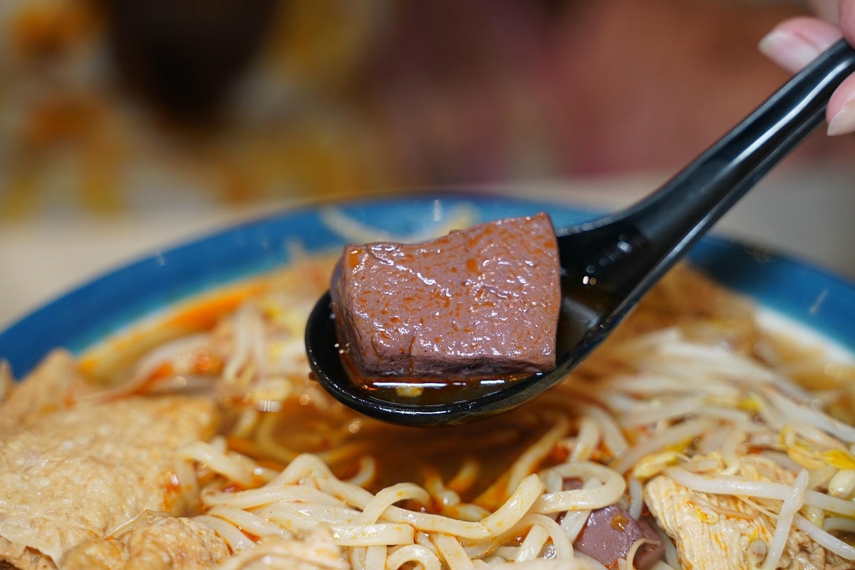 【品嚐悅精緻飯食】林口超人氣便當店 林口三井OUTLET花磚時尚平價簡餐 桶仔雞等級烤雞腿
