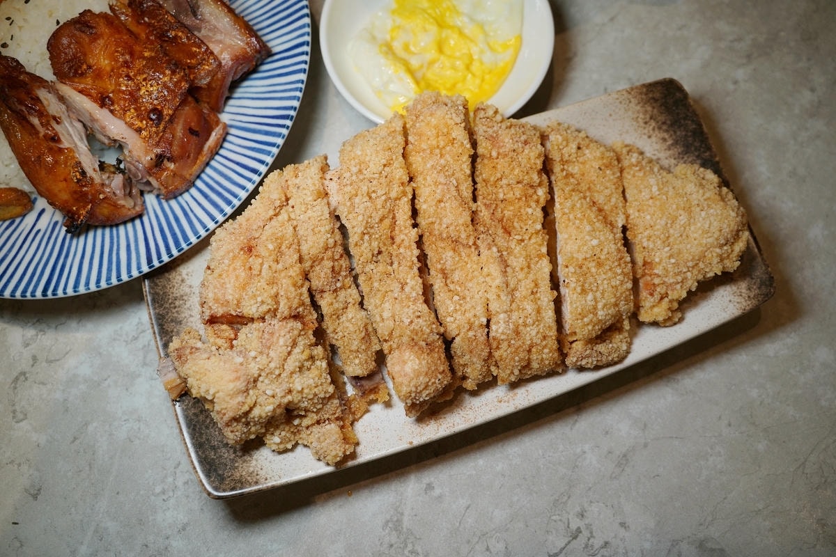 【品嚐悅精緻飯食】林口超人氣便當店 林口三井OUTLET花磚時尚平價簡餐 桶仔雞等級烤雞腿