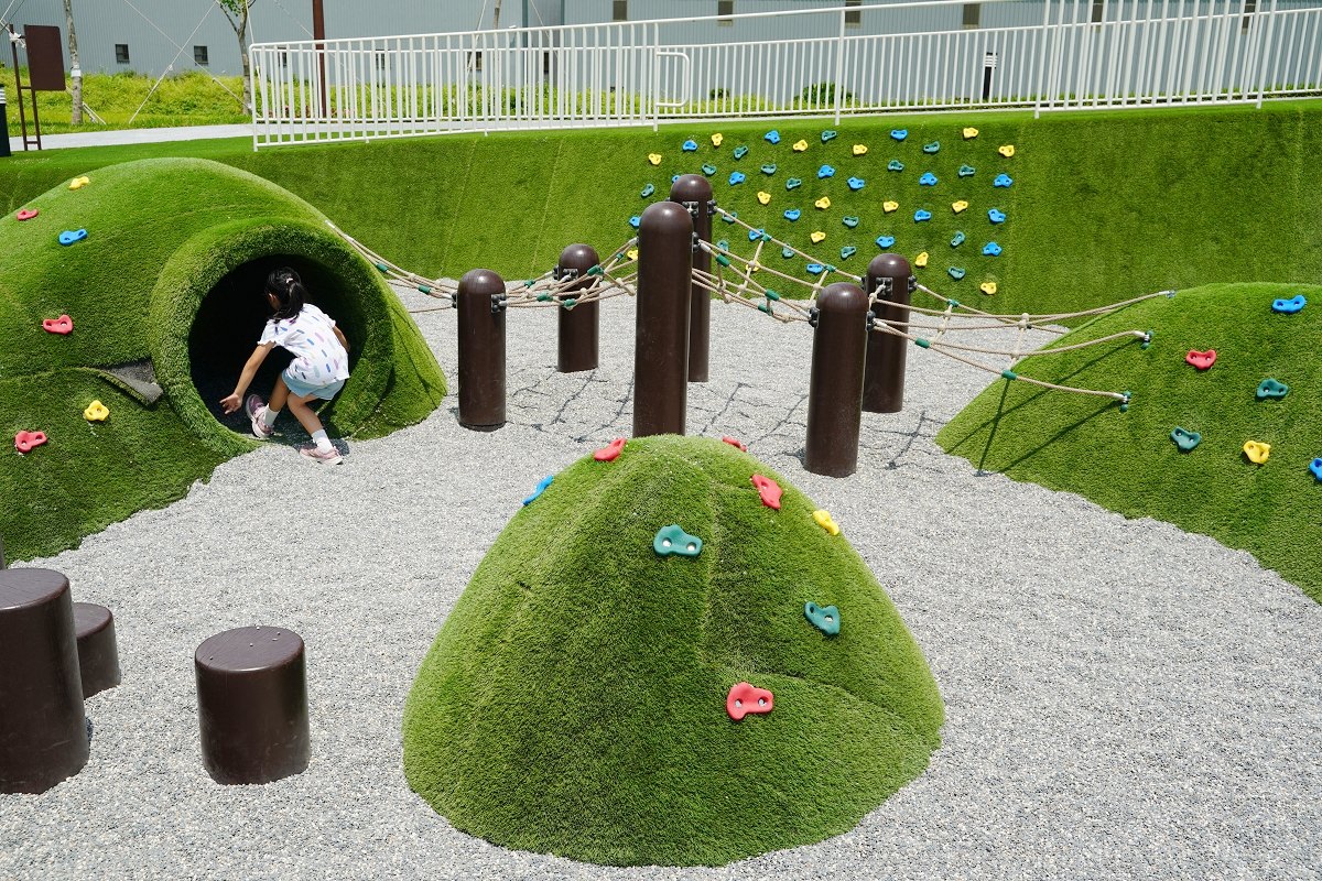 【桃園蘆竹兒童公園推薦】蘆竹首座新闢共融式遊戲場 埤塘坡紋兒童遊戲區 蘆竹新龍公園 - 第10張圖 【桃園蘆竹兒童公園推薦】蘆竹首座新闢共融式遊戲場 埤塘坡紋兒童遊戲區 蘆竹新龍公園