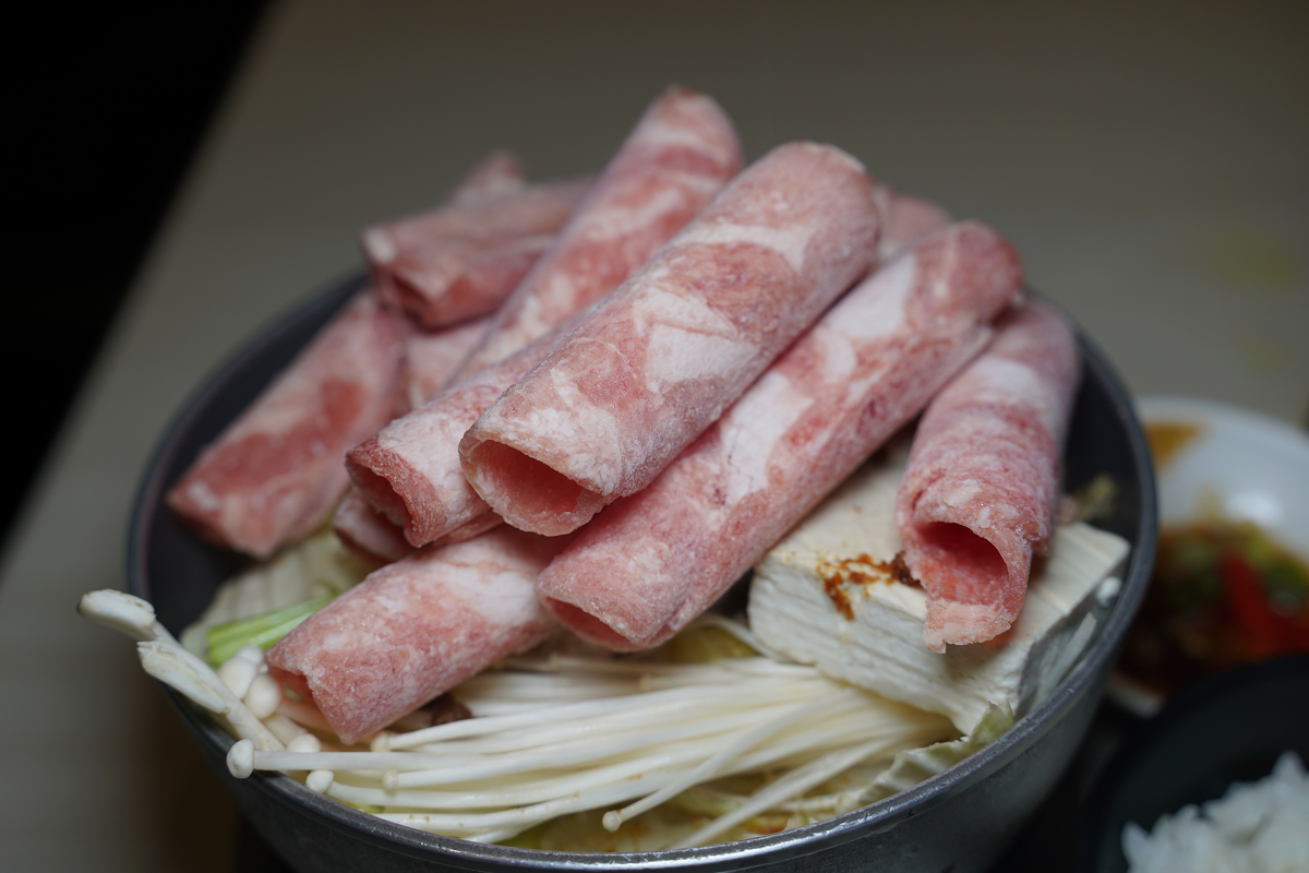 【佰元鍋埔心店】楊梅埔心小火鍋推薦 豐富自助吧吃到飽 白飯/冷熱飲/霜淇淋/快煮麵無限量供應
