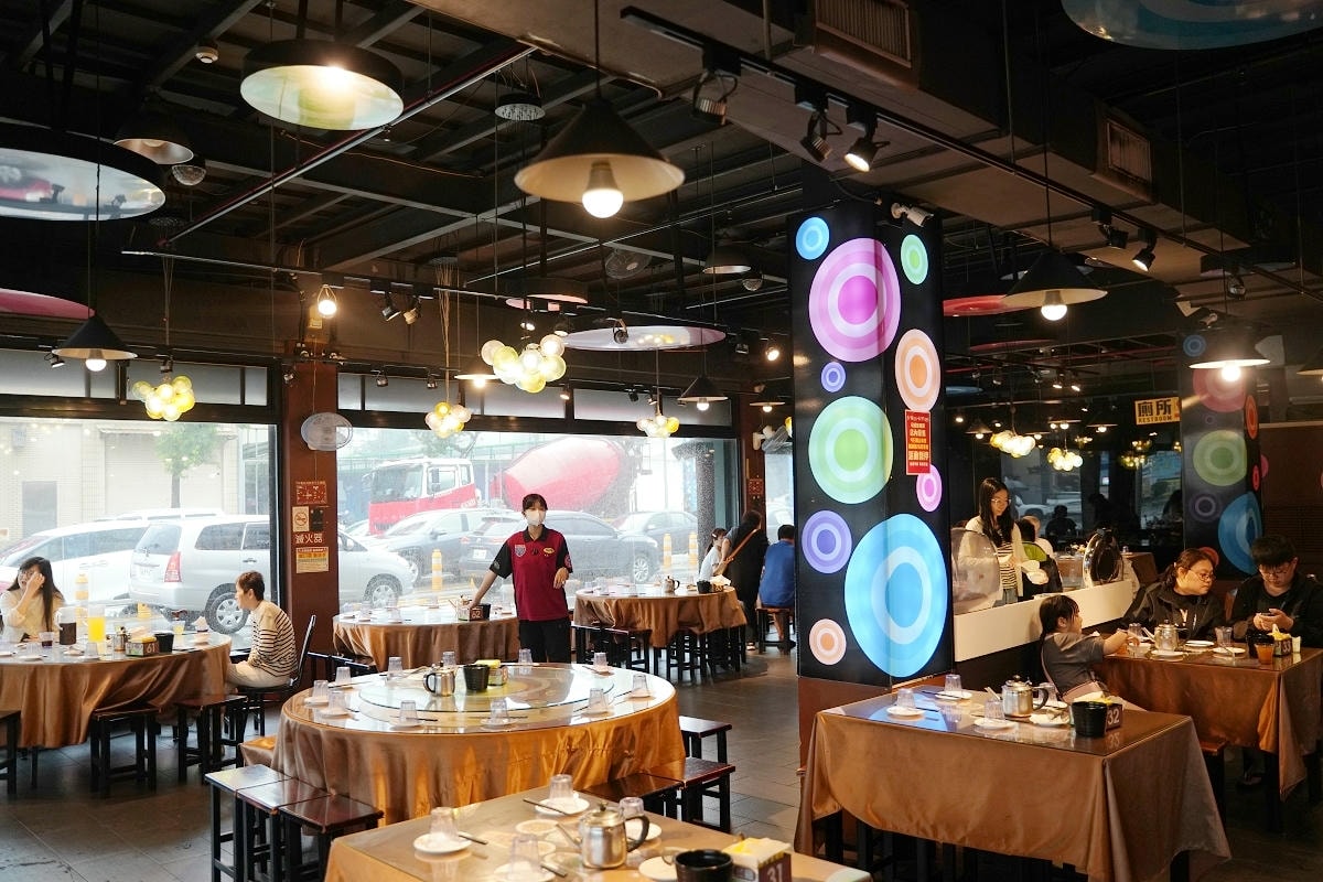 【嚐嚐九九中壢店】創立於民國96年 內用雞油拌飯/冰沙/爆米花/餅乾吃到飽 母親節合菜套餐 - 第4張圖 【嚐嚐九九中壢店】創立於民國96年 內用雞油拌飯/冰沙/爆米花/餅乾吃到飽 母親節合菜套餐