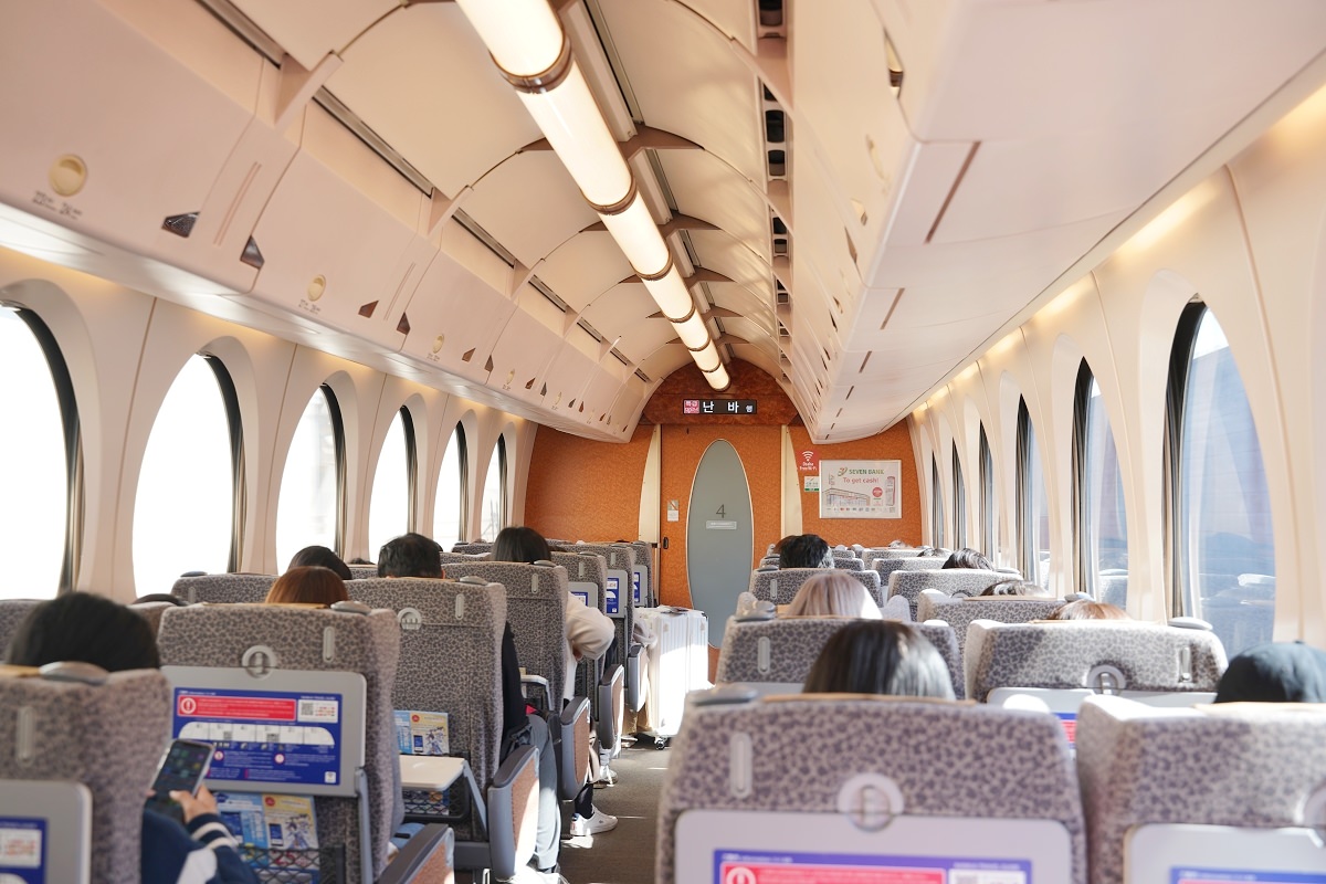 【大阪關西機場交通推薦】關西機場往大阪市區 復古未來感空港急行列車 南海電鐵特急rapi:t
