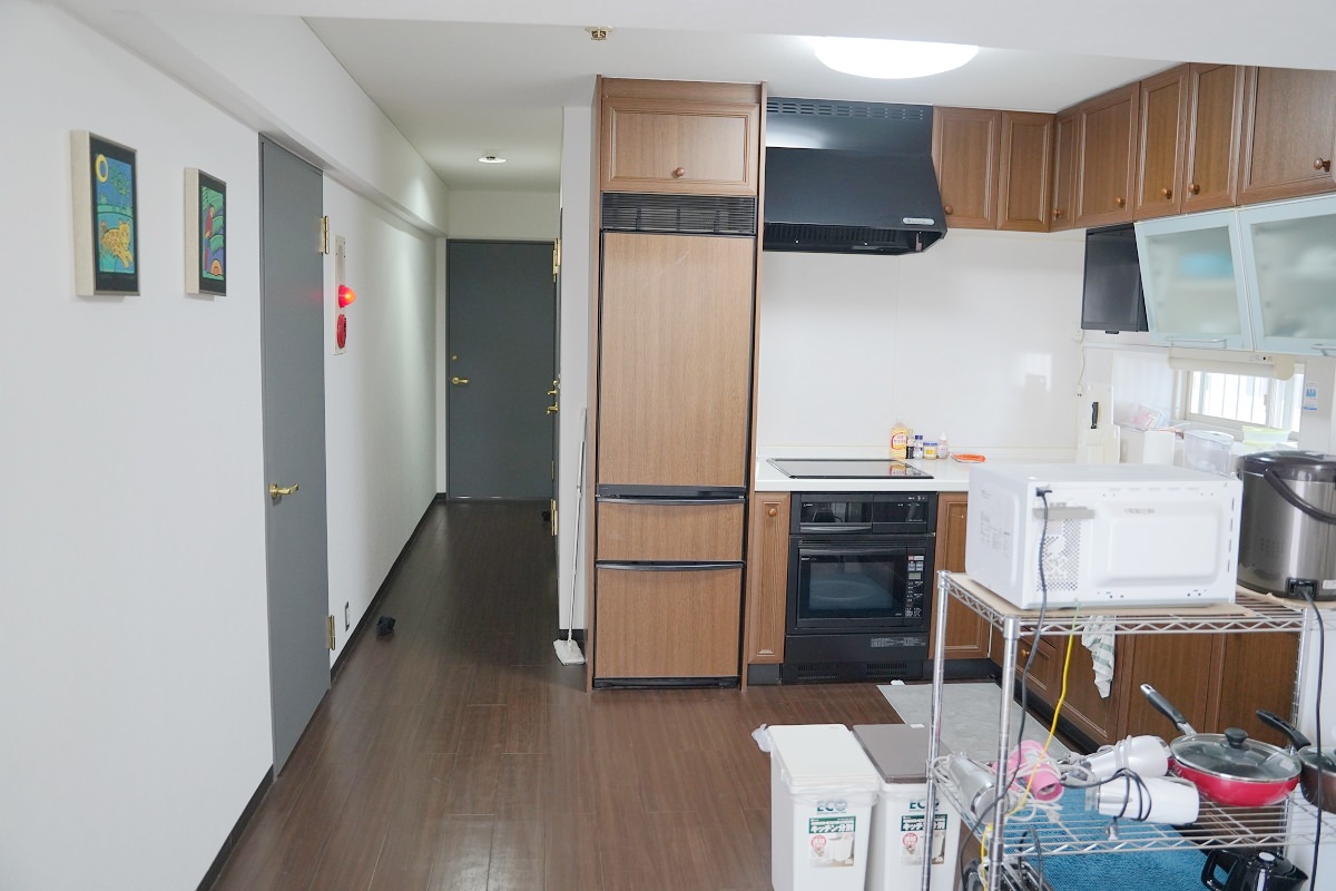 【大阪道頓堀住宿推薦】大阪高樓層民宿空間大/交通方便 Domingo’s Inn 多明哥之家長堀橋分館
