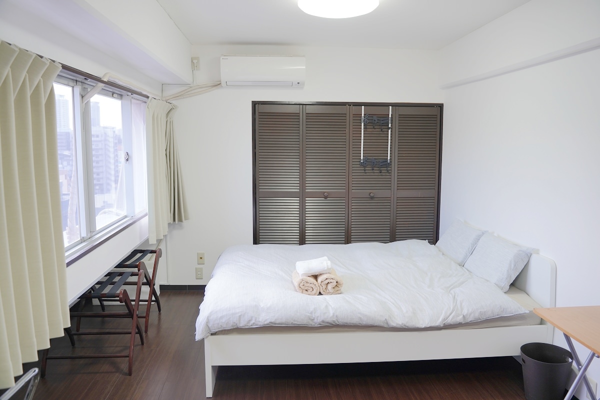【大阪道頓堀住宿推薦】大阪高樓層民宿空間大/交通方便 Domingo’s Inn 多明哥之家長堀橋分館