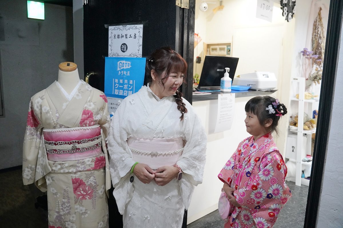 【京都清水寺和服推薦】首家蕾絲和服創始店 京都和服出租/兒童和服/專業攝影服務 江戶和裝工房雅京都清水寺店