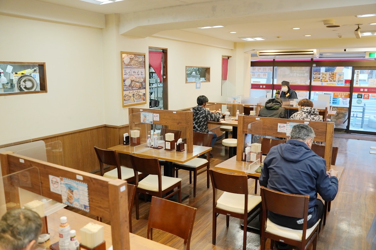 【大阪長堀橋美食推薦】早午晚餐免費加飯吃飽飽 大阪在地上班族最愛 街かど屋長堀店