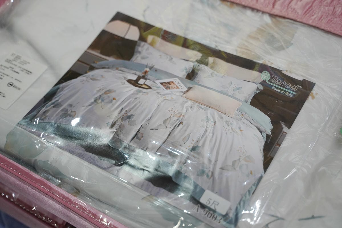 【宏海寢具年度廠拍特賣會】北台灣最大寢具特賣 價格全面下殺一件不留 石墨烯羊毛被/天然乳膠枕排隊價只要399元
