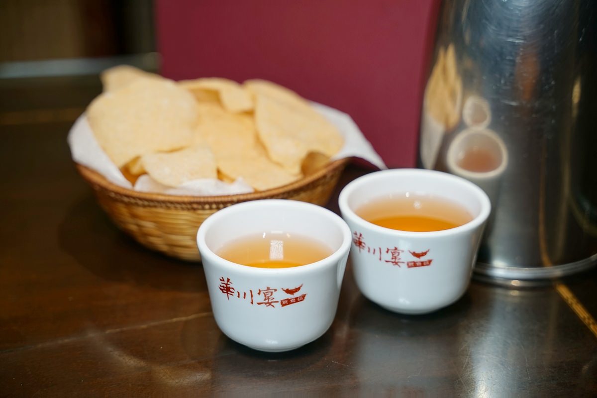【平鎮麻辣鍋推薦】特香麻辣東北酸菜鴛鴦鍋 麻辣鴨血豆腐免費無限續加 華川宴麻辣鴛鴦鍋平鎮總店 - 第6張圖 【平鎮麻辣鍋推薦】特香麻辣東北酸菜鴛鴦鍋 麻辣鴨血豆腐免費無限續加 華川宴麻辣鴛鴦鍋平鎮總店