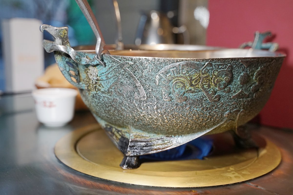 【平鎮麻辣鍋推薦】特香麻辣東北酸菜鴛鴦鍋 麻辣鴨血豆腐免費無限續加 華川宴麻辣鴛鴦鍋平鎮總店 - 第9張圖 【平鎮麻辣鍋推薦】特香麻辣東北酸菜鴛鴦鍋 麻辣鴨血豆腐免費無限續加 華川宴麻辣鴛鴦鍋平鎮總店