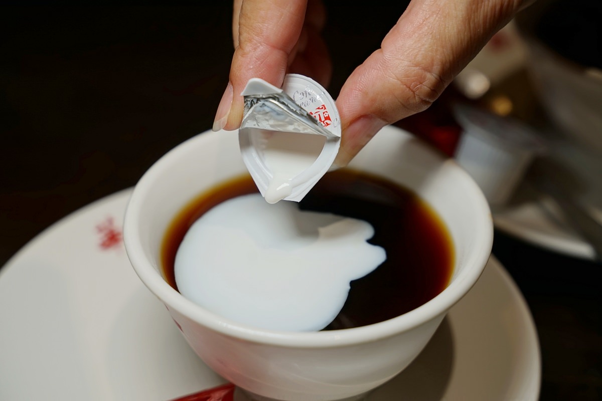 【平鎮麻辣鍋推薦】特香麻辣東北酸菜鴛鴦鍋 麻辣鴨血豆腐免費無限續加 華川宴麻辣鴛鴦鍋平鎮總店 - 第24張圖 【平鎮麻辣鍋推薦】特香麻辣東北酸菜鴛鴦鍋 麻辣鴨血豆腐免費無限續加 華川宴麻辣鴛鴦鍋平鎮總店