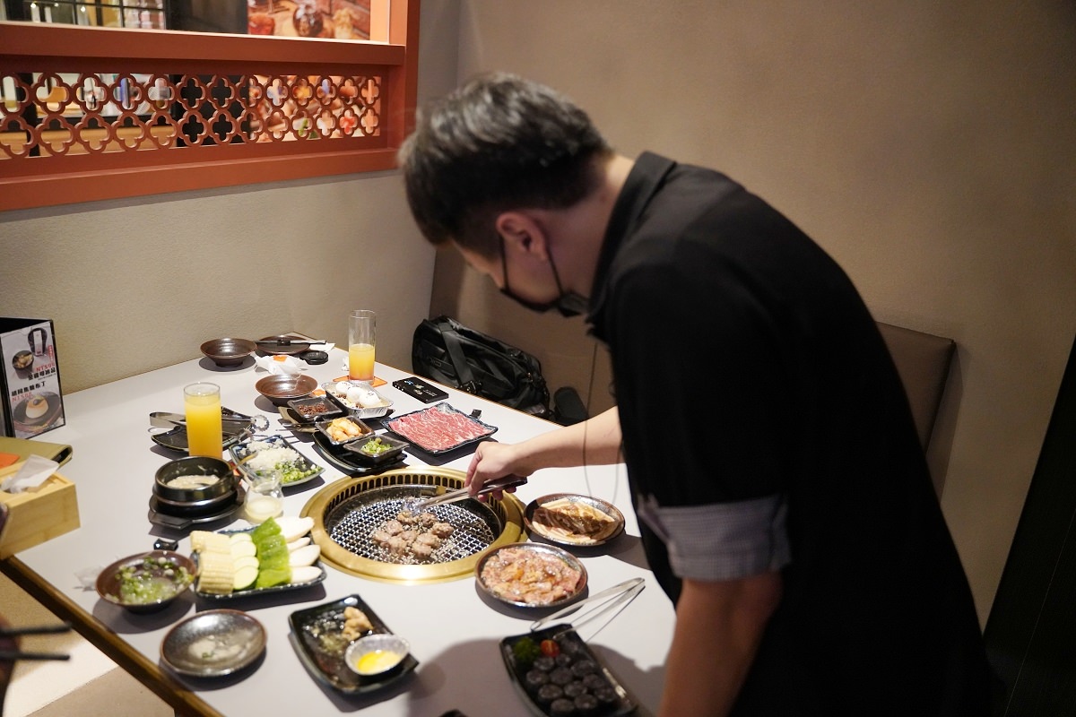 【台北微風信義美食餐廳推薦】一間有溫度的店高規格肉品處理技術 胡同燒肉13號店 煳同燒肉夜食