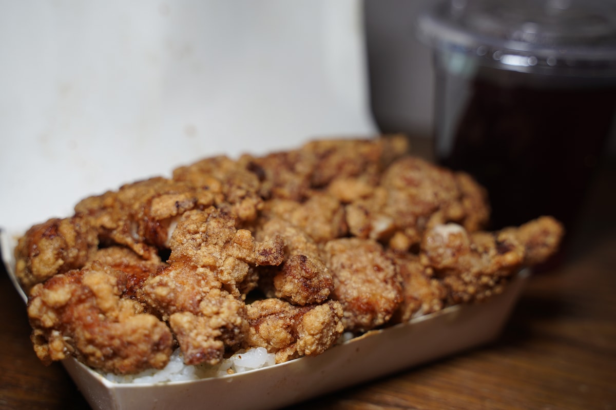 【莊爸炸雞魯肉飯】台中一中街超人氣便當推薦 台中巷弄排隊美食不吃可惜 超浮誇爆量炸雞魯肉便當 - 第6張圖 【莊爸炸雞魯肉飯】台中一中街超人氣便當推薦 台中巷弄排隊美食不吃可惜 超浮誇爆量炸雞魯肉便當