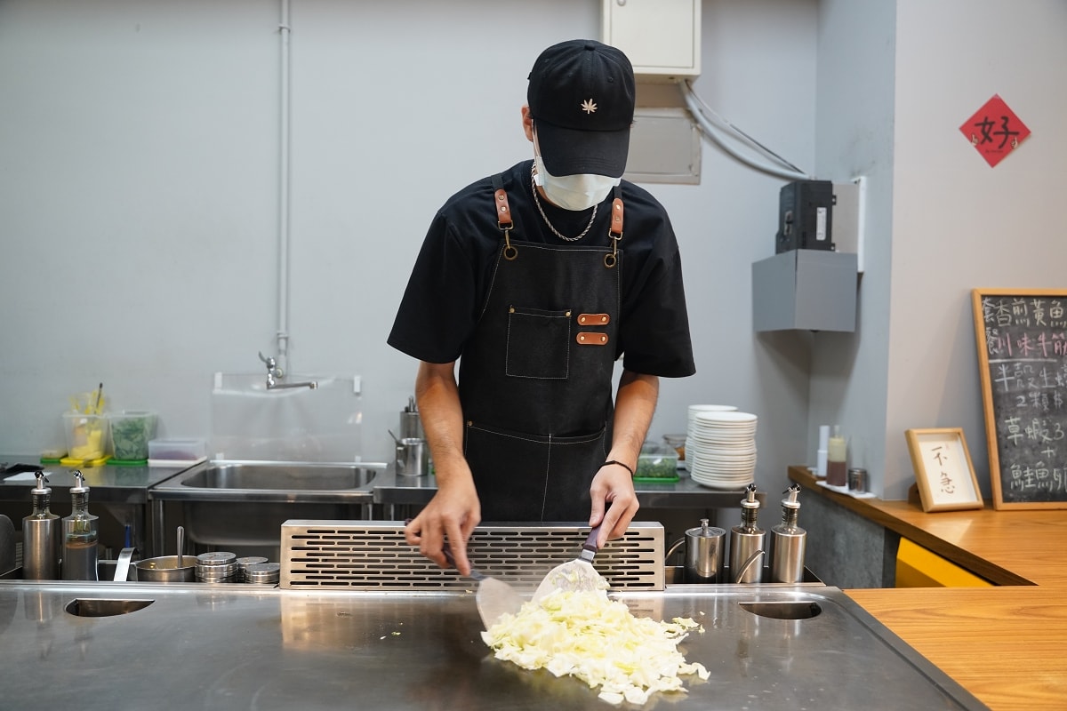 【桃園藝文特區鐵板燒推薦】南平路美食餐廳好選擇 香煎午仔魚美味必點 美花鐵板燒