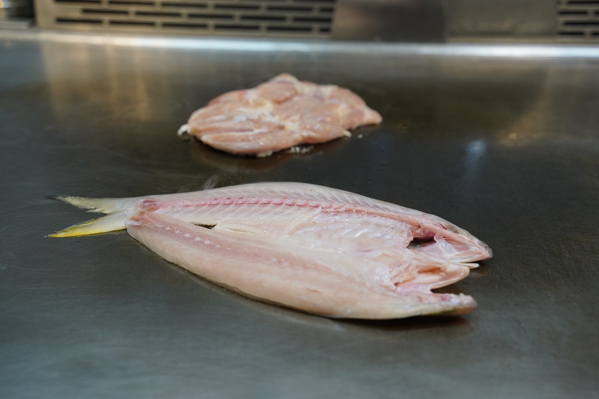 【桃園藝文特區鐵板燒推薦】南平路美食餐廳好選擇 香煎午仔魚美味必點 美花鐵板燒