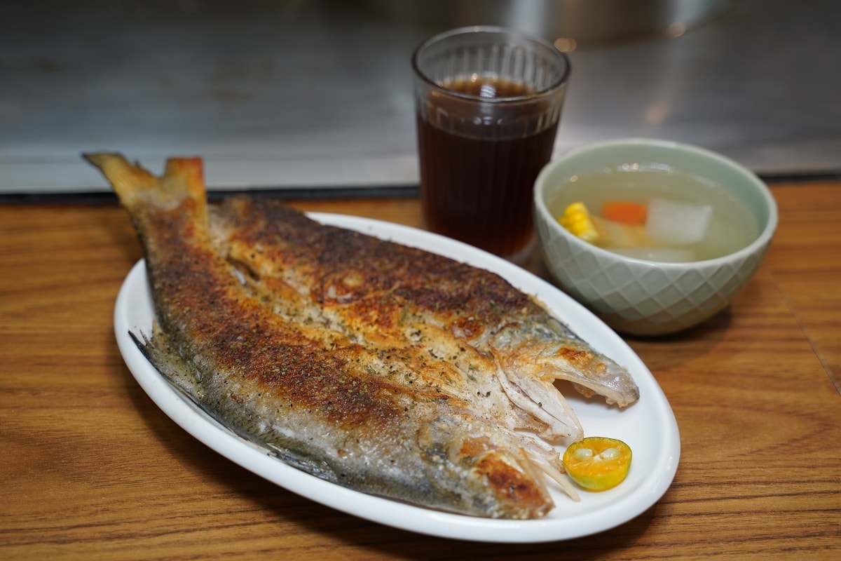 【桃園藝文特區鐵板燒推薦】南平路美食餐廳好選擇 香煎午仔魚美味必點 美花鐵板燒