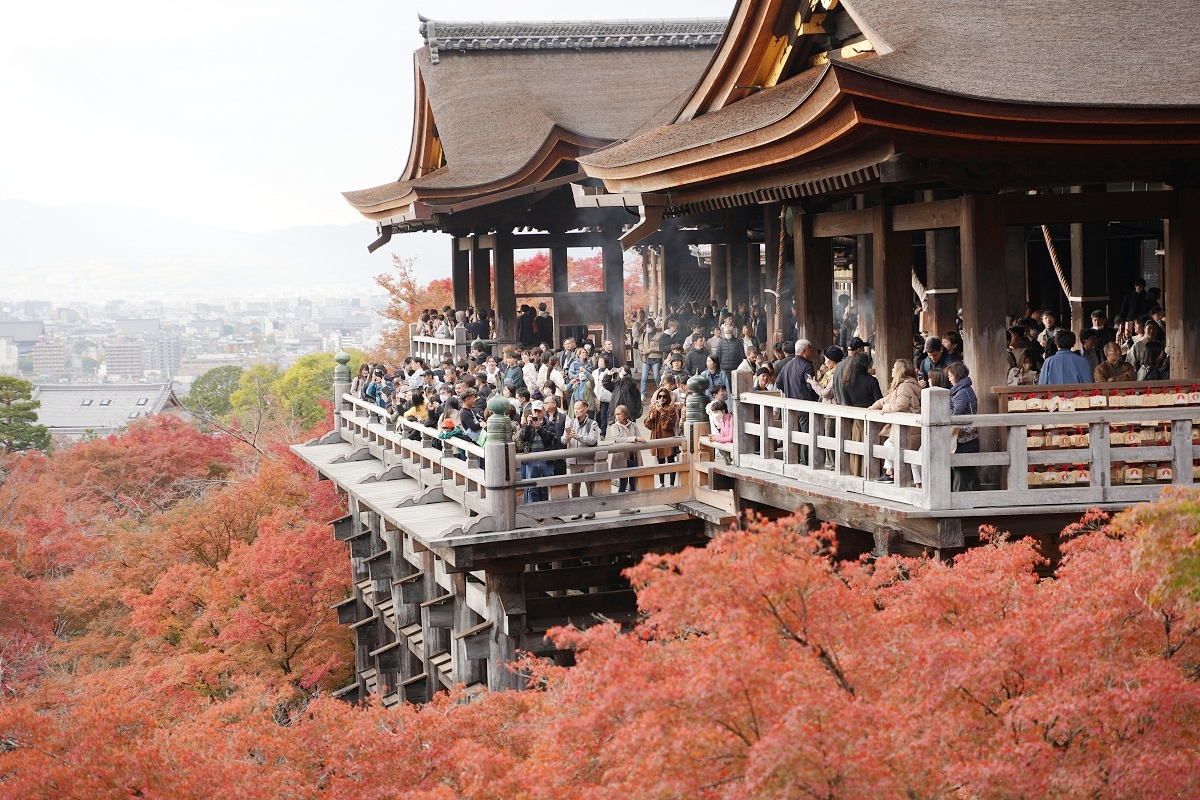 【京都賞楓景點推薦】世界文化遺產清水舞台 絕美秋色楓紅此生必訪 京都音羽山清水寺