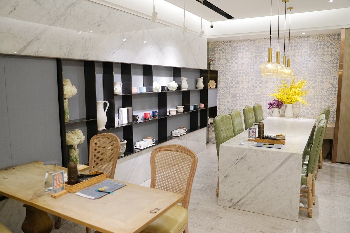 【台中南屯聚餐餐廳推薦】台中森林系網美餐廳 可愛必點熱氣球棉花糖鬆餅塔 雛菊見台中南屯店