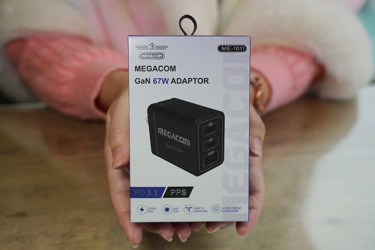 【MEGACOM GaN 快充充電座/MEGACOM行動電源】酷炫外型 電競狂熱者送禮首選 - 第7張圖 【MEGACOM GaN 快充充電座/MEGACOM行動電源】酷炫外型 電競狂熱者送禮首選