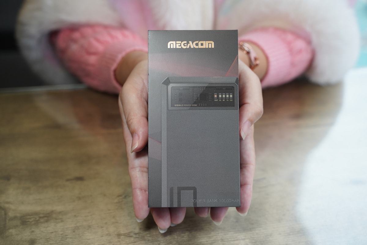 【MEGACOM GaN 快充充電座/MEGACOM行動電源】酷炫外型 電競狂熱者送禮首選 - 第11張圖 【MEGACOM GaN 快充充電座/MEGACOM行動電源】酷炫外型 電競狂熱者送禮首選
