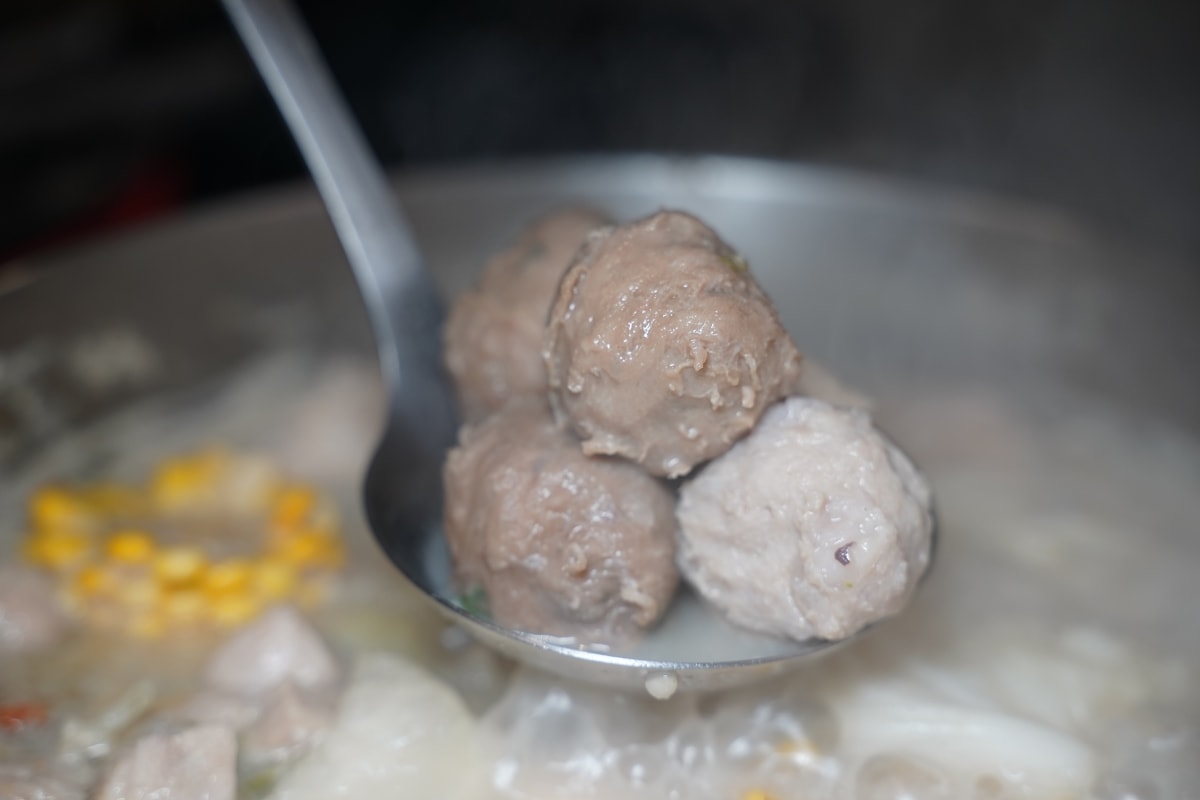 【松山火鍋推薦】招牌胡椒豬肚雞鍋免費無限加湯 饒河觀光夜市聚餐好選擇 蘇記嘀兜雞松山八德店