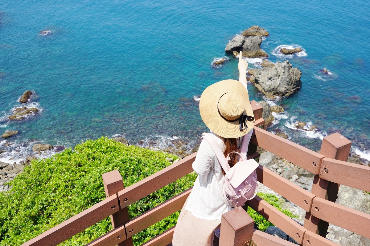 【基隆嶼登島行程推薦】基隆嶼三合一遊程：平面環海步道+燈塔步道+繞島 晉龍號觀光海釣遊艇船隊