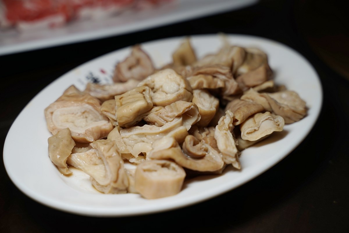 【板橋麻辣鍋推薦】美味必點特香麻辣+東北酸菜鴛鴦鍋 古韻典雅中國風裝潢 華川宴板橋直營店 - 第13張圖 【板橋麻辣鍋推薦】美味必點特香麻辣+東北酸菜鴛鴦鍋 古韻典雅中國風裝潢 華川宴板橋直營店