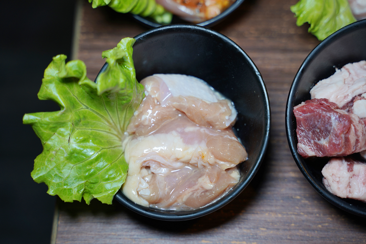 【一燒十味昭和園林口店】林口吃到飽餐廳推薦 日式炭火燒肉火烤兩吃 日式昭和懷舊包廂聚餐好選擇