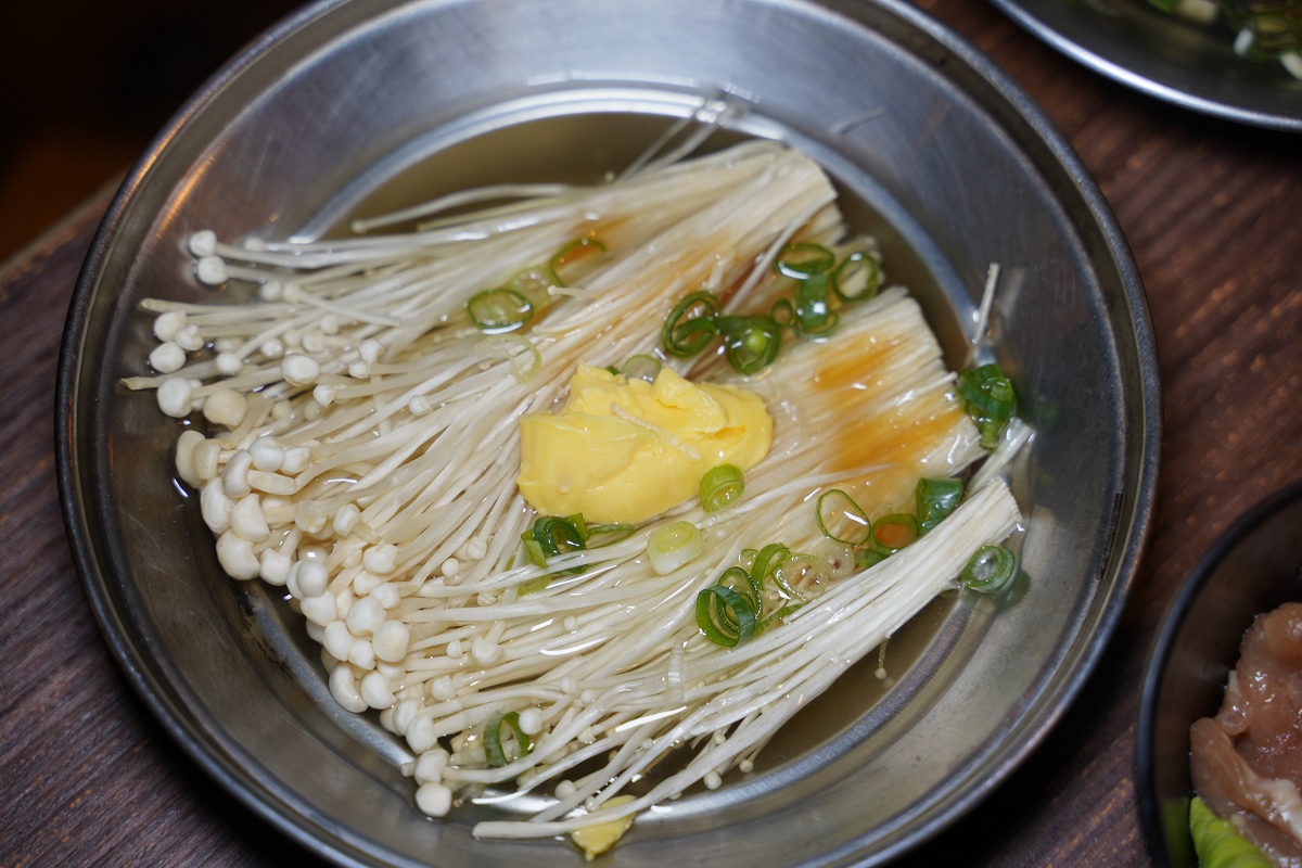 【一燒十味昭和園林口店】林口吃到飽餐廳推薦 日式炭火燒肉火烤兩吃 日式昭和懷舊包廂聚餐好選擇