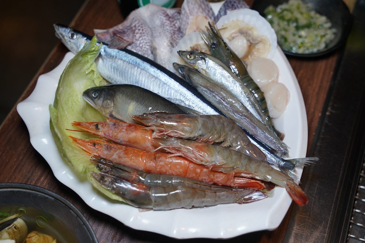 【一燒十味昭和園林口店】林口吃到飽餐廳推薦 日式炭火燒肉火烤兩吃 日式昭和懷舊包廂聚餐好選擇