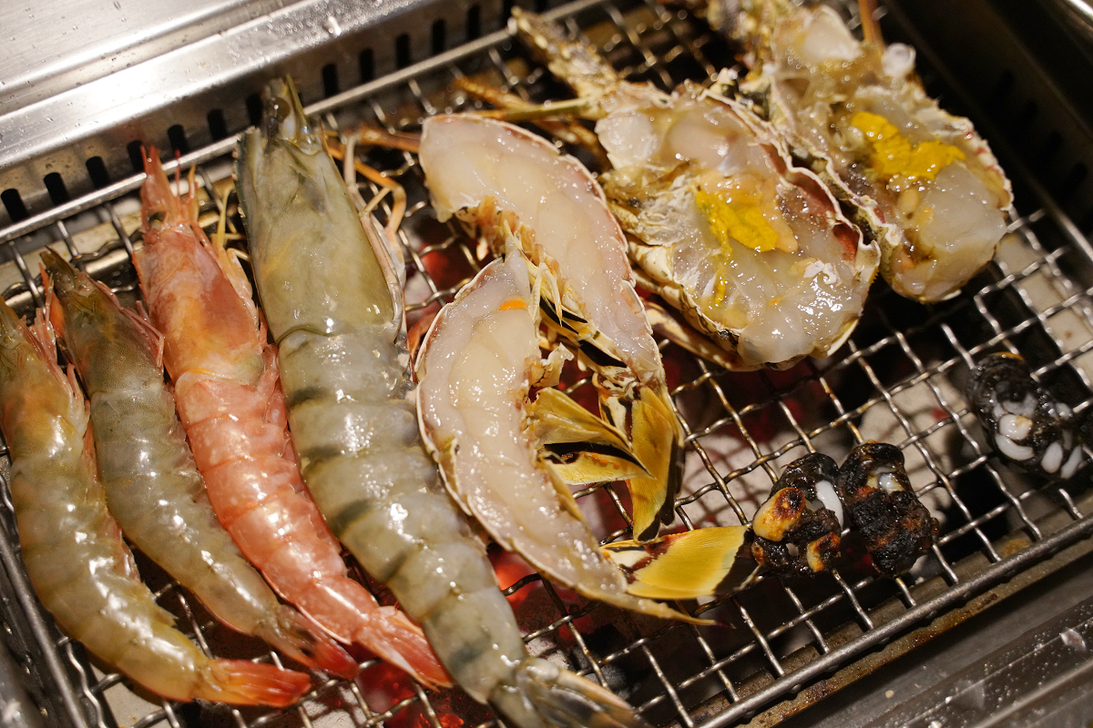 【一燒十味昭和園林口店】林口吃到飽餐廳推薦 日式炭火燒肉火烤兩吃 日式昭和懷舊包廂聚餐好選擇