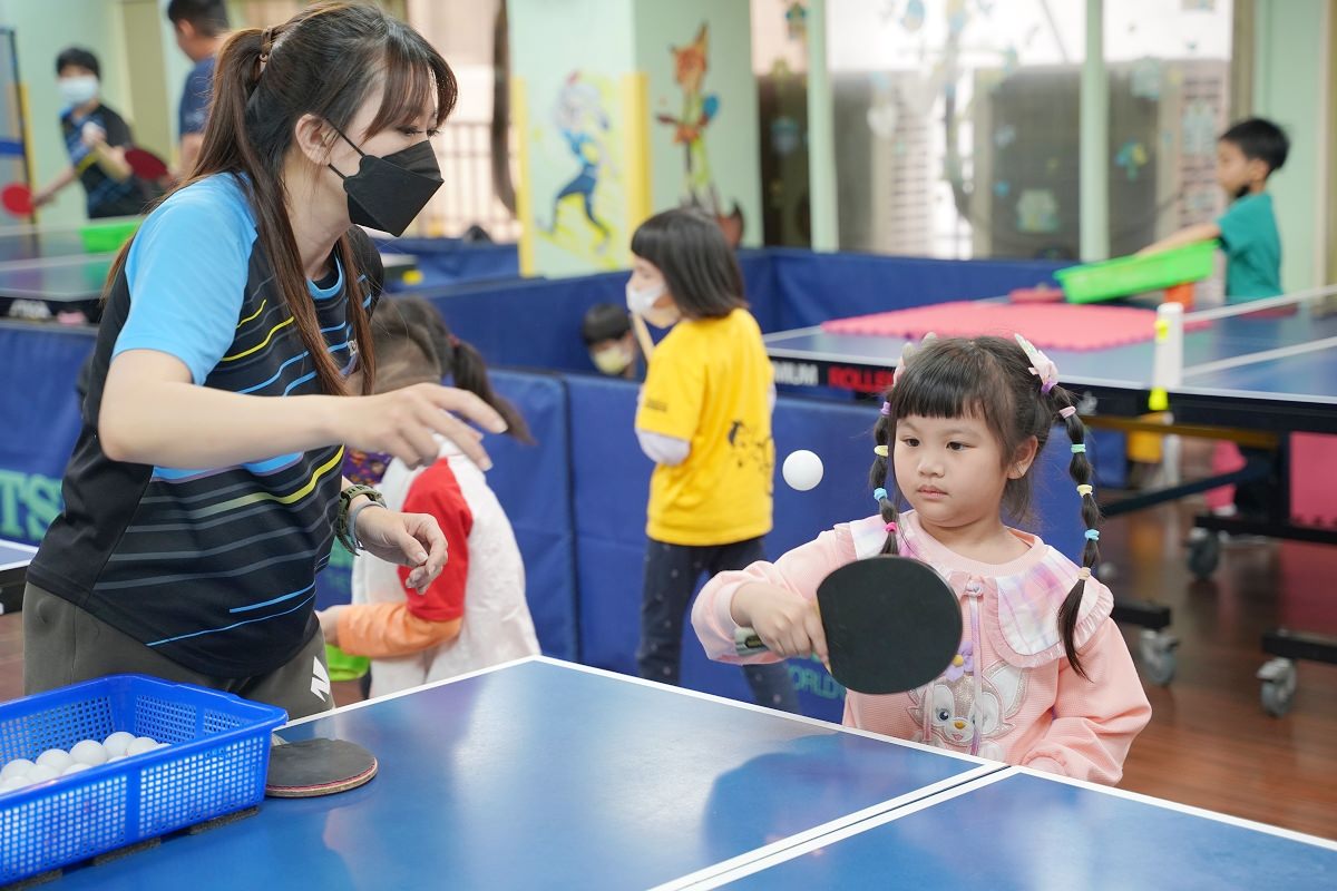 【台北桌球教室推薦】台北暑假學桌球好選擇 台北超人氣兒童運動教室 乒乓島樂園兒童桌球教學教室 - 第12張圖 【台北桌球教室推薦】台北暑假學桌球好選擇 台北超人氣兒童運動教室 乒乓島樂園兒童桌球教學教室