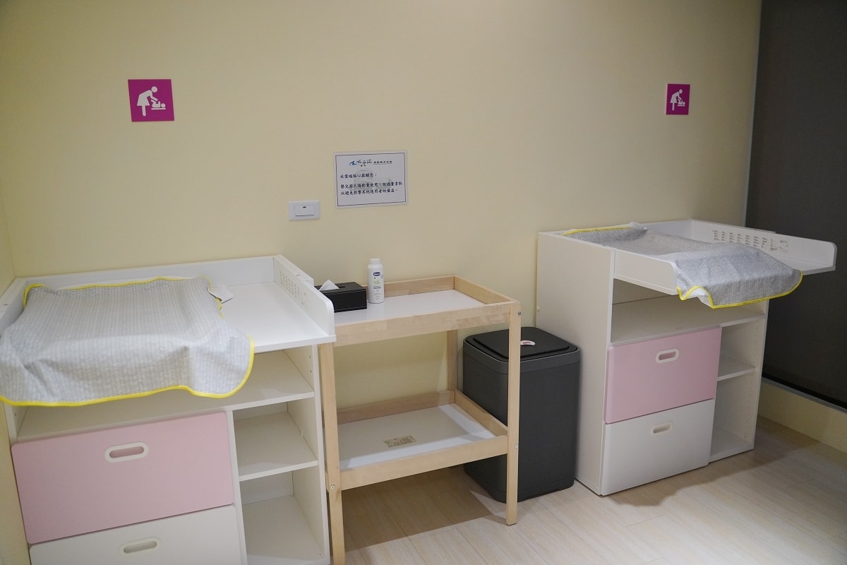 【台中親子汽車旅館推薦】全台首家擁有親子遊戲室的高檔汽旅 1泊2食免費宵夜吃到飽 水雲端旗艦概念旅館 - 第23張圖 【台中親子汽車旅館推薦】全台首家擁有親子遊戲室的高檔汽旅 1泊2食免費宵夜吃到飽 水雲端旗艦概念旅館