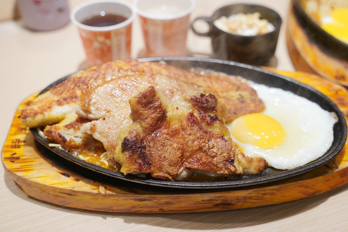 【小時厚牛排桃園中壢店】中壢牛排館推薦 平價高品質百分之百原肉 豐富自助吧無限量供應吃到飽