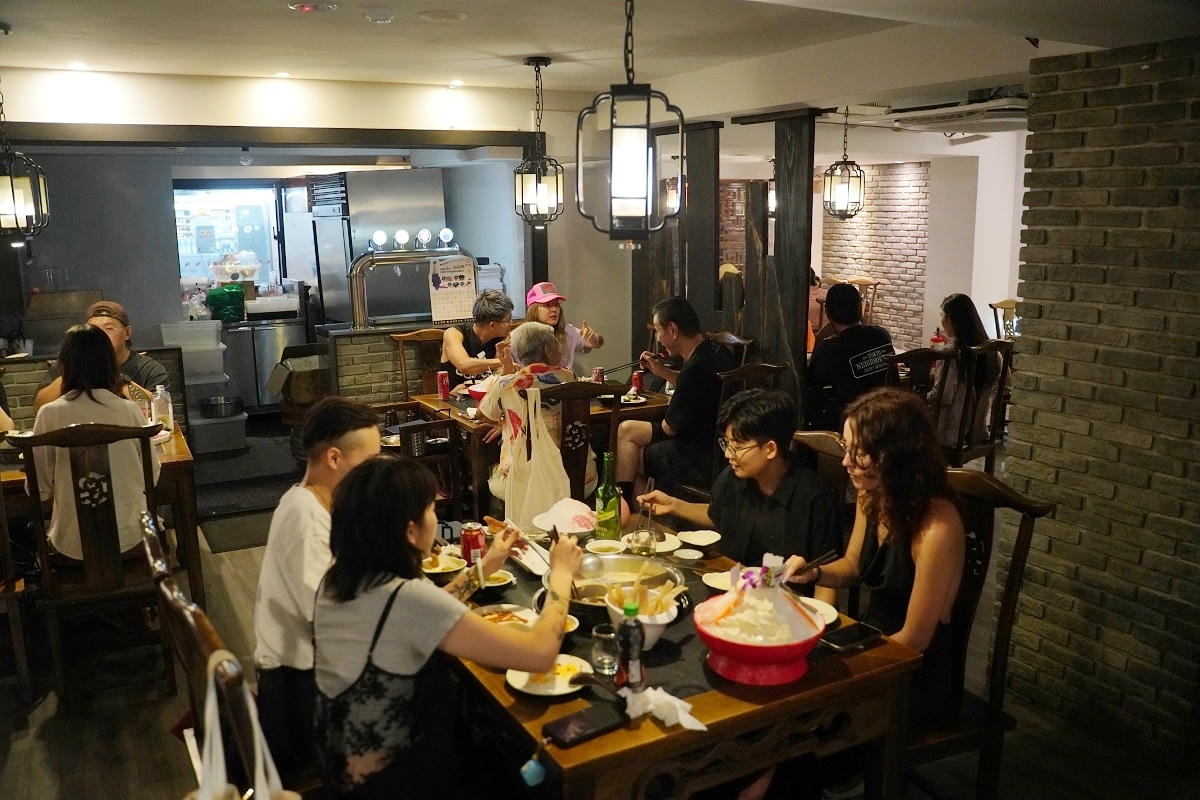 【小膳香成都麻辣火鍋】全台第一間手工現切溫體牛麻辣火鍋 10種當日現宰溫體牛部位全台北唯一 - 第2張圖 【小膳香成都麻辣火鍋】全台第一間手工現切溫體牛麻辣火鍋 10種當日現宰溫體牛部位全台北唯一