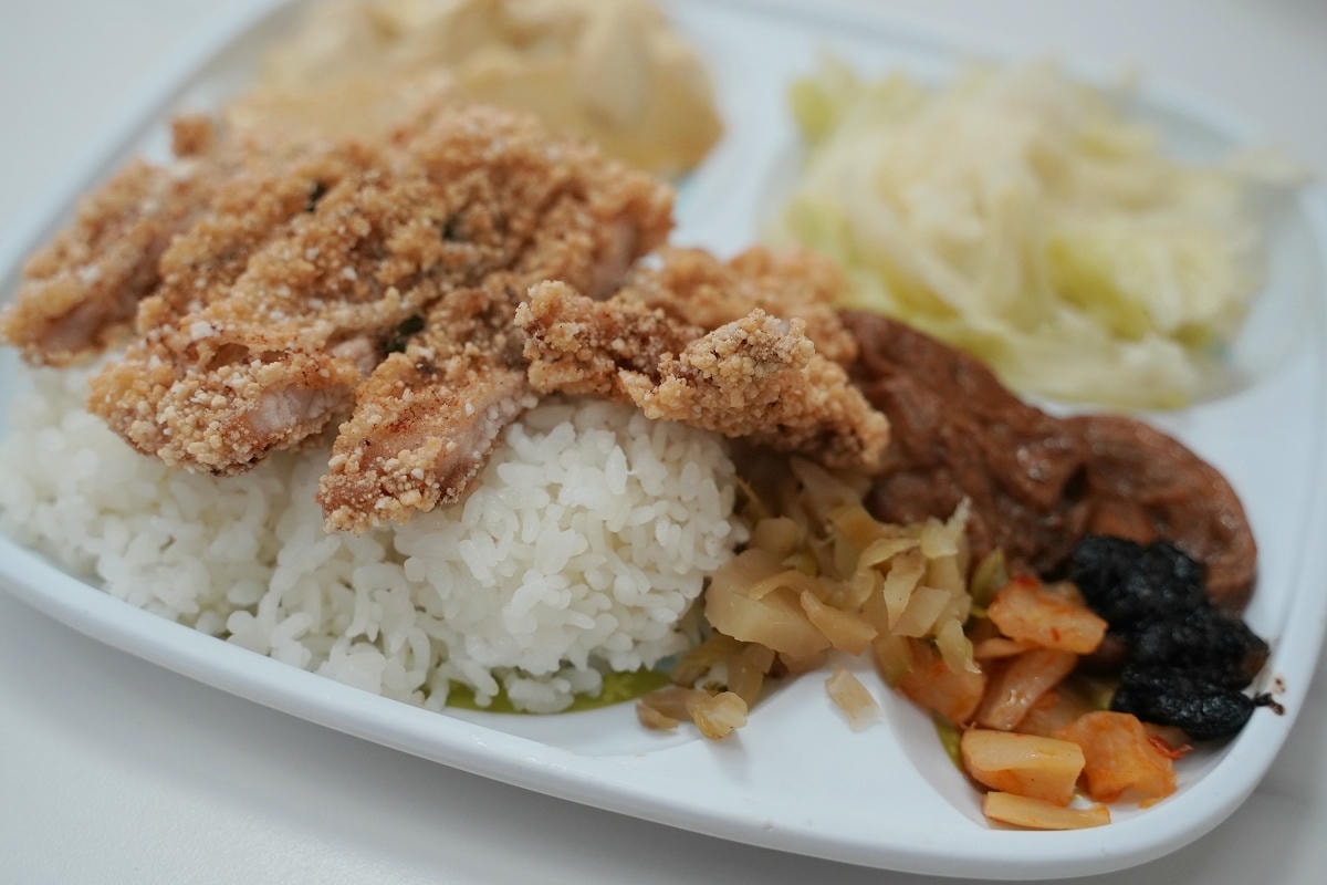【阿秋鹹粥】桃園24小時營業小吃店 美味必點炸排骨飯/炸三層燒肉 美食外送平台合作店家