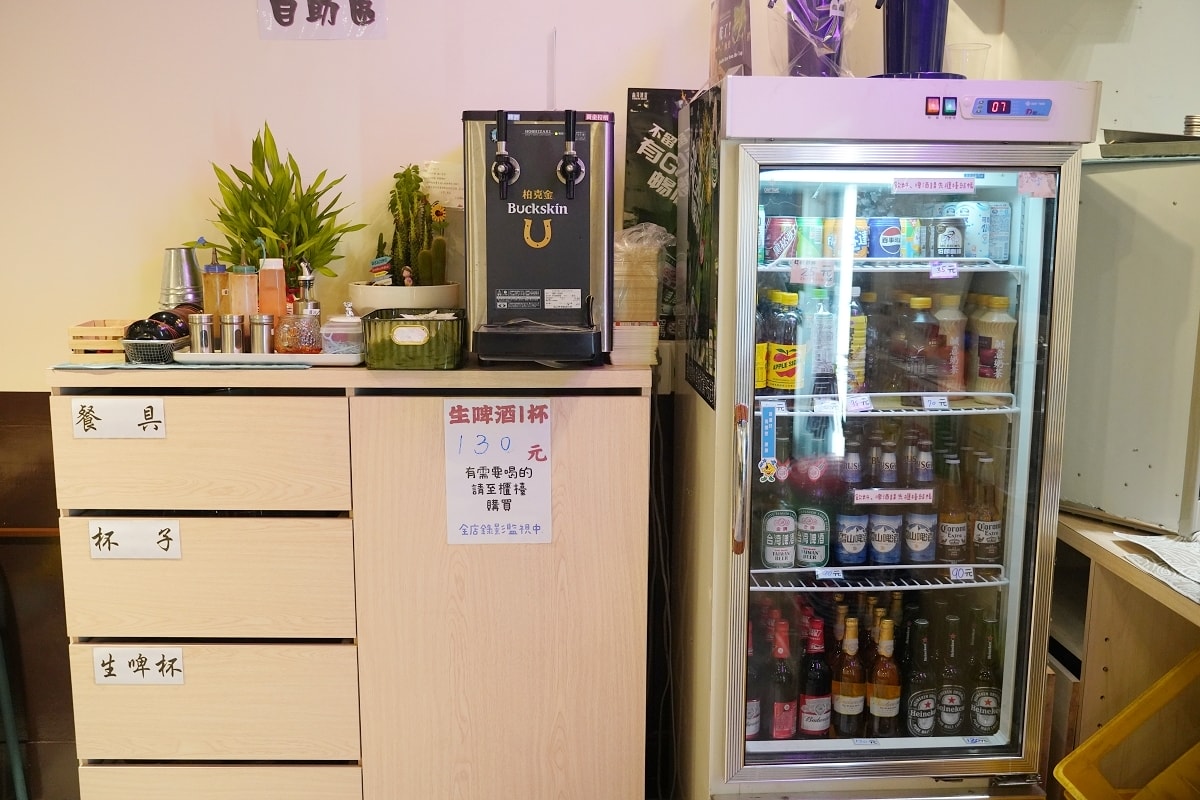 【板橋溪洲宵夜推薦】種類豐富烤物肉串 美味必點熱炒美食 鄰近溪北生態休閒公園 壹烤天下