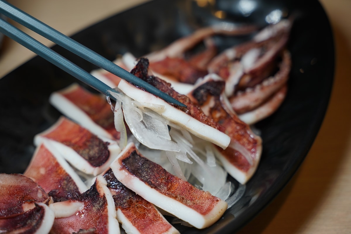 【板橋溪洲宵夜推薦】種類豐富烤物肉串 美味必點熱炒美食 鄰近溪北生態休閒公園 壹烤天下