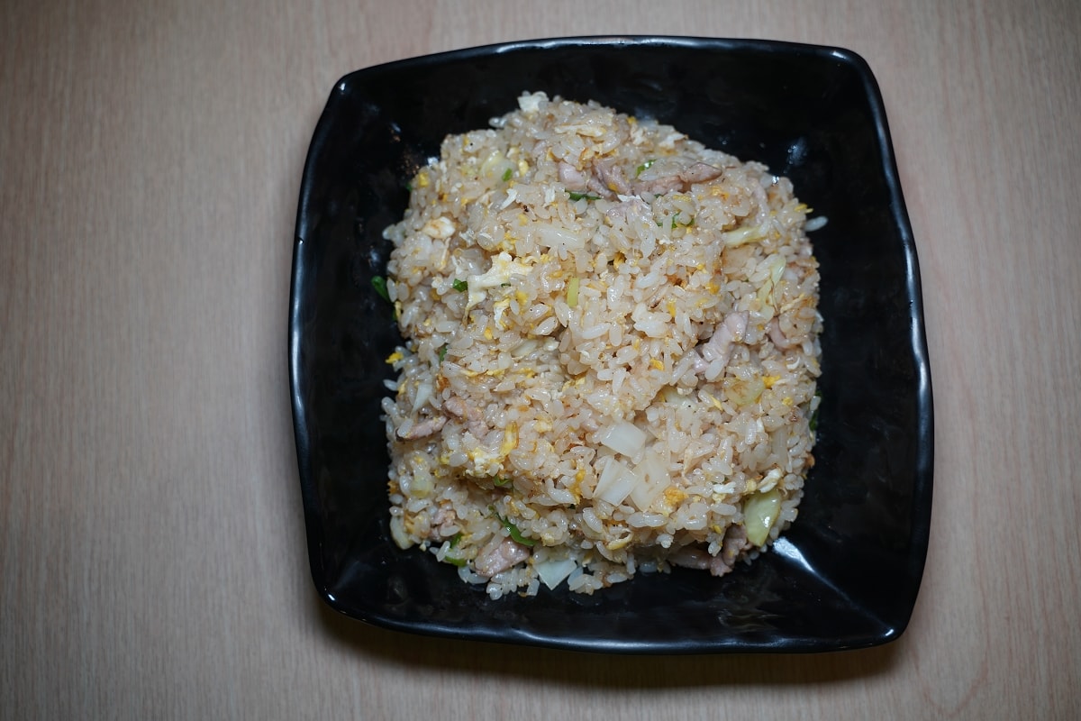 【板橋溪洲宵夜推薦】種類豐富烤物肉串 美味必點熱炒美食 鄰近溪北生態休閒公園 壹烤天下