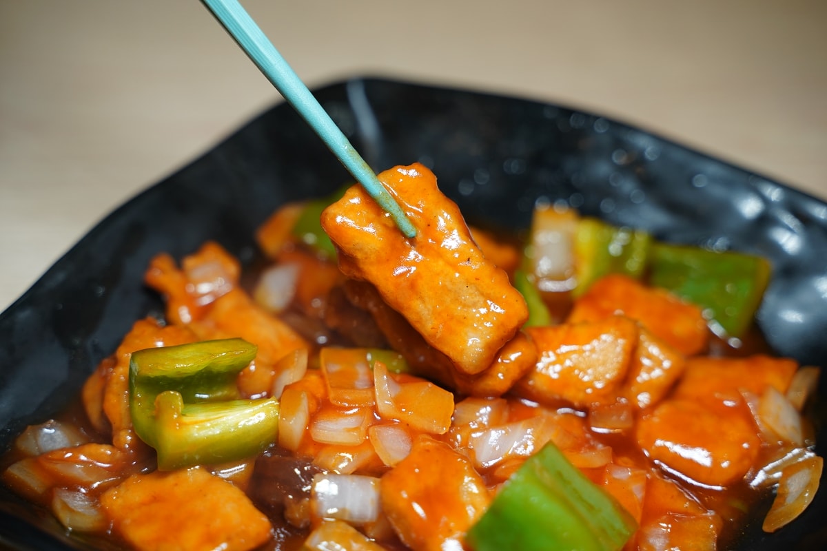 【板橋溪洲宵夜推薦】種類豐富烤物肉串 美味必點熱炒美食 鄰近溪北生態休閒公園 壹烤天下