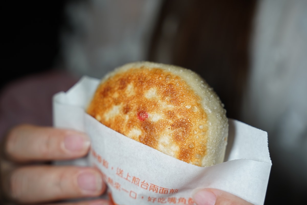 【澎湖老家餡餅】澎湖馬公市區超人氣排隊小吃 Google評論破千則 爆湯起司餡餅美味必吃