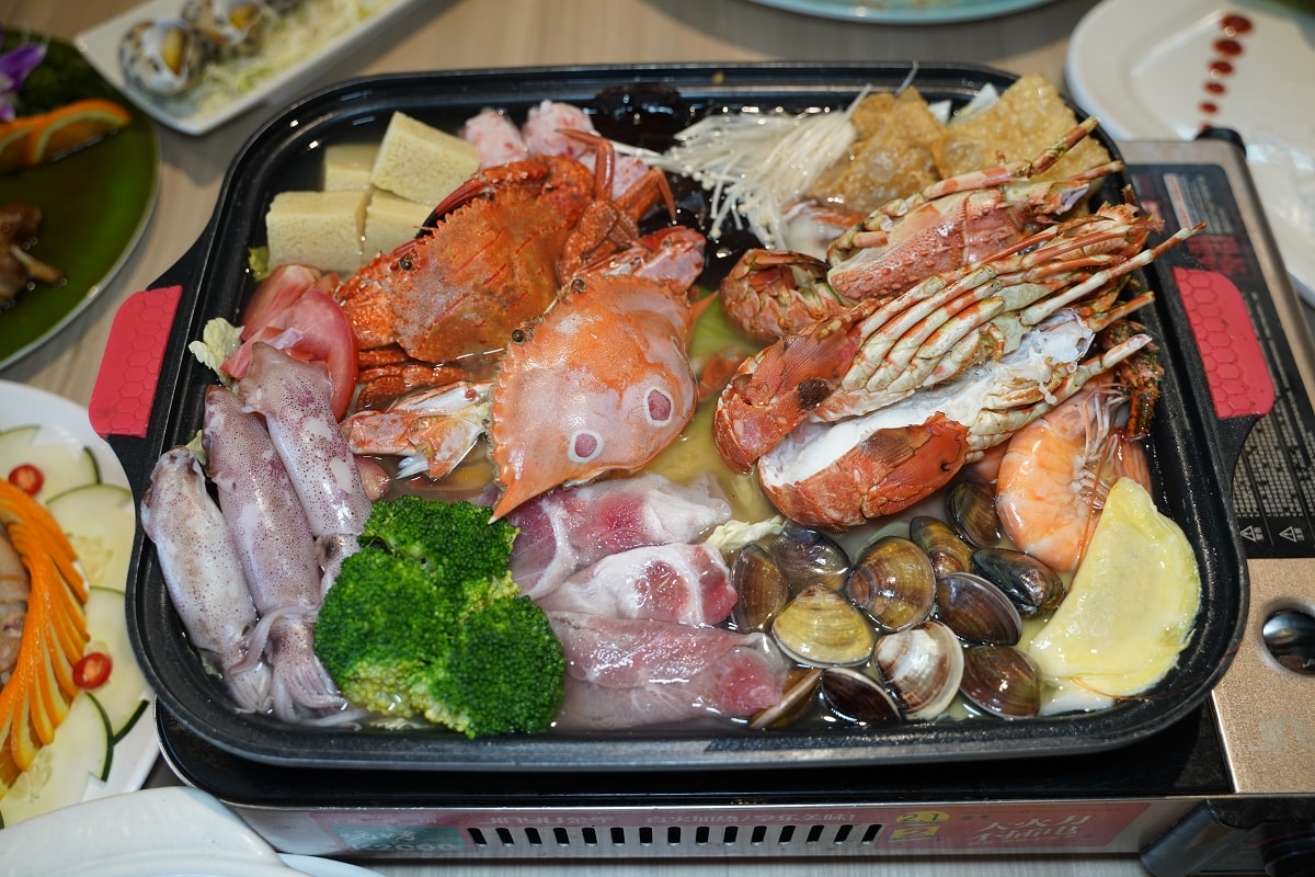 【臨海樓海鮮料理】澎湖海鮮餐廳海景包廂 獨特海鮮美食通通有 美味必點冰鎮絲瓜/魷魚沙西米